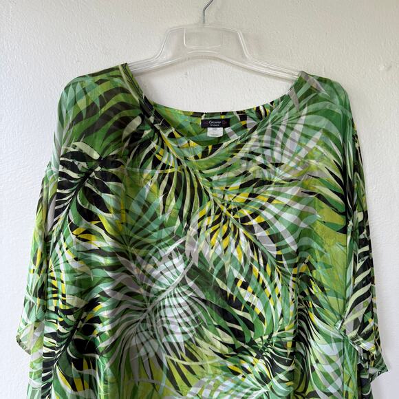 Cocomo Woman Tropical Floral Top size 1X - Picture 3 of 9